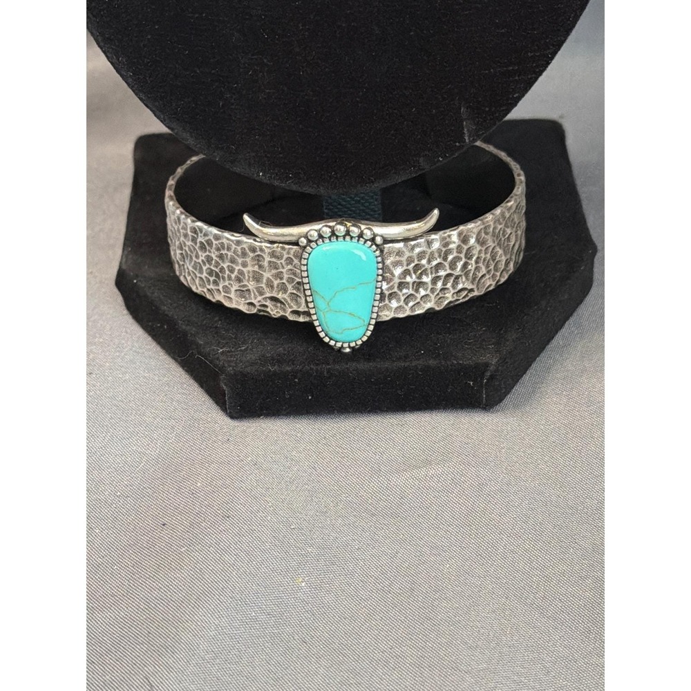 Western Turquoise Longhorn Hammered Silver Tone Cuff Bracelet Southwestern Style